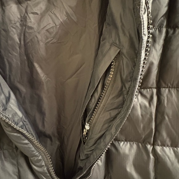 Eddie Bauer long black ultralight  down puffer coat Women’s S great for travel - Picture 4 of 14